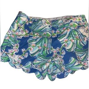 Lilly Pulitzer Buttercup Scallop Shorts Coasting size  10